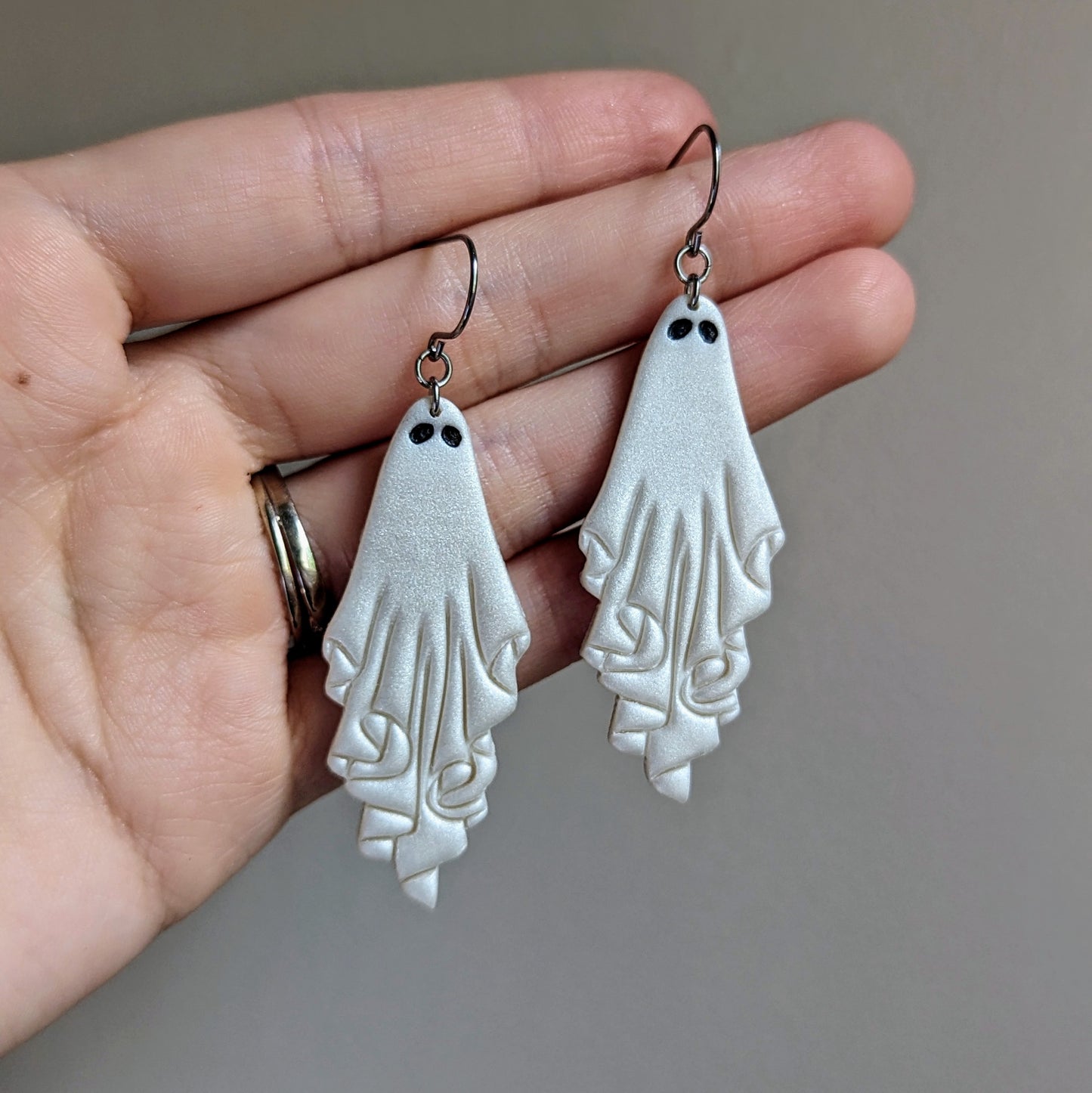 Long Sheet Ghost Dangle