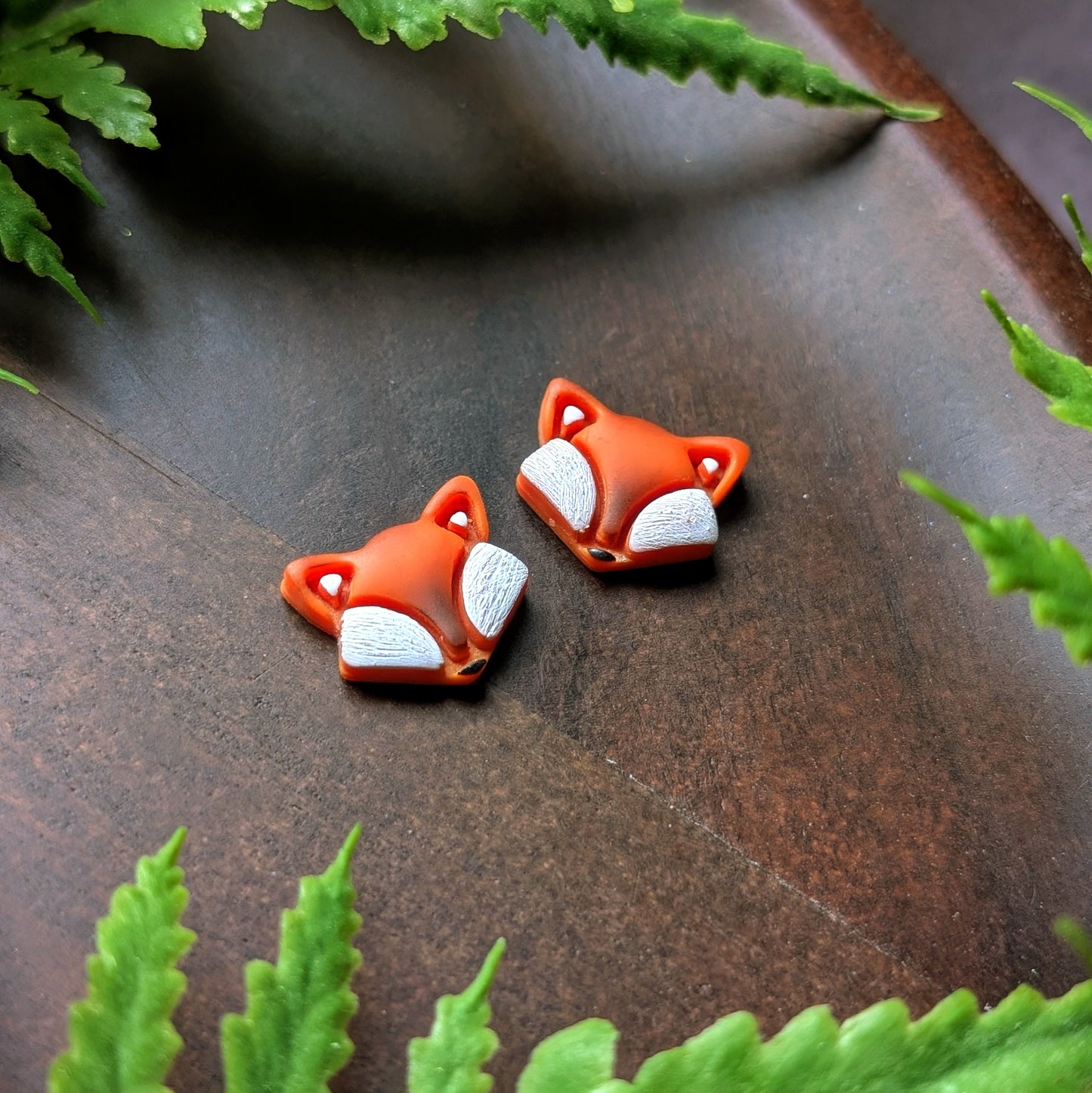 Fox Studs