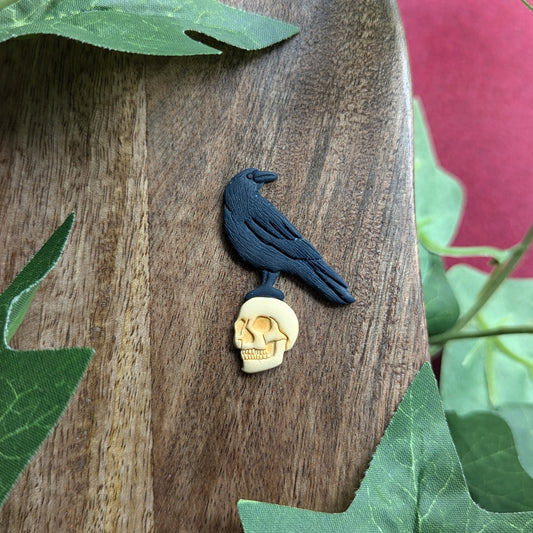 Raven on Skull Magnet